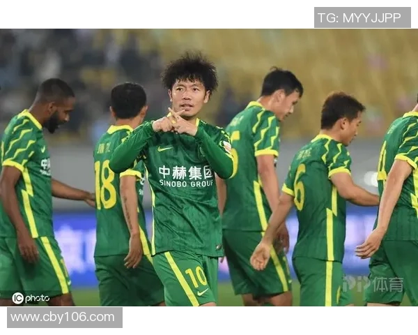 重庆篮球队强势领跑联赛积分榜目前已积62分展现夺冠实力 重庆篮球队强势领跑联赛积分榜目前已积62分展现夺冠实力