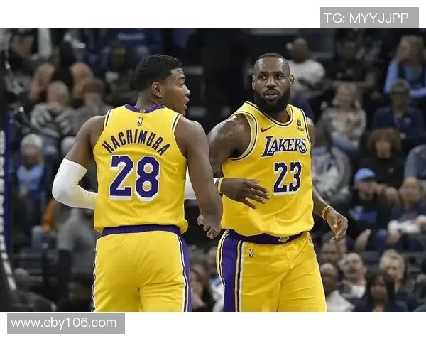 雷霆与火箭激战正酣1718赛季精彩对决回顾与分析 雷霆与火箭激战正酣1718赛季精彩对决回顾与分析